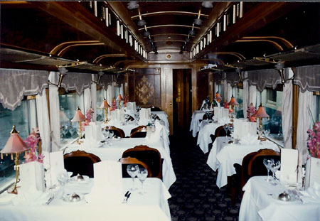 e_and_o_dining_car